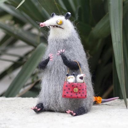 🔥Heißer Sale 49% RABATT🌟🐭👀Handgefertigter, panischer, schräger Kuscheltier-Plüschfreund aus Wollfilz mit großen Augen🧶