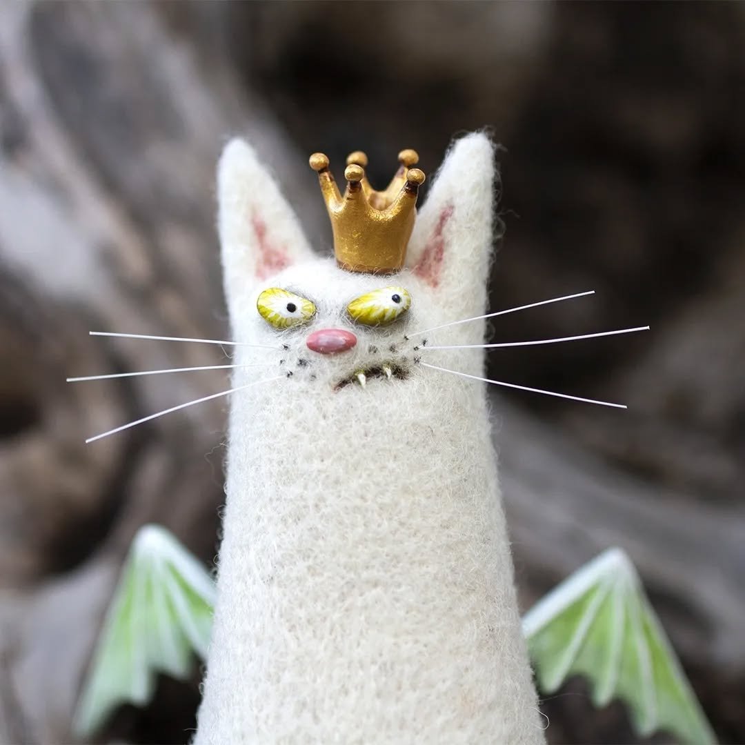 🔥Heißer Sale 49% RABATT🌟🐭👀Handgefertigter, panischer, schräger Kuscheltier-Plüschfreund aus Wollfilz mit großen Augen🧶